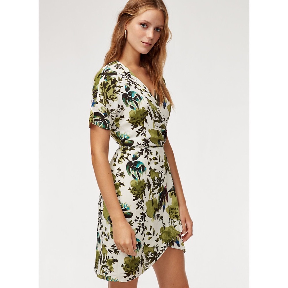 Aritzia Babaton Wallace Wrap Dress